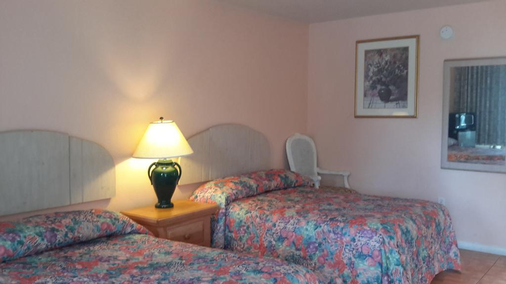 Conty'S Motel Naples Manor Exterior foto